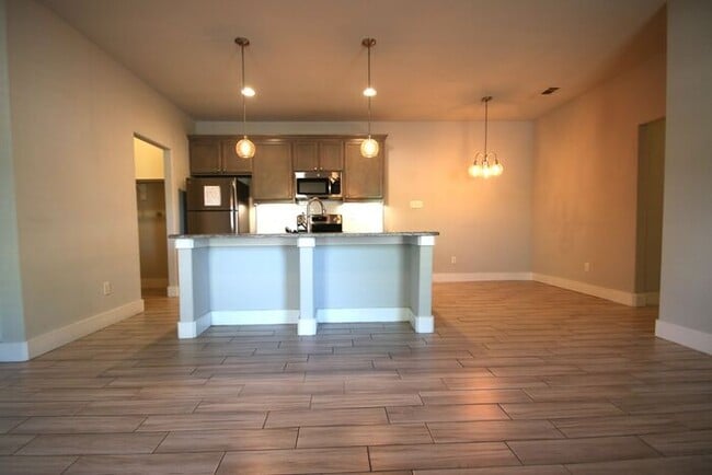 Building Photo - COMING SOON! Modern 3BR/2BA Duplex with 2-Car Garage & Fenced Yard — Fort Worth, TX | Pet Friendly