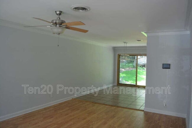 Building Photo - 1815 Marilon Dr