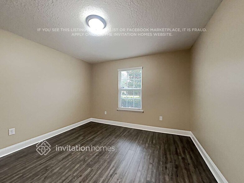 Building Photo - 4518 Song Sparrow Dr