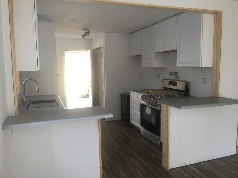 Building Photo - 336 High Rock Rd