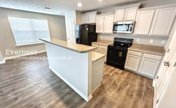 Building Photo - 4706 Chelanie Cir