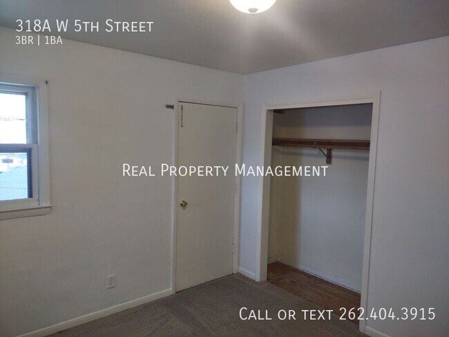 Building Photo - 318A W 5th St