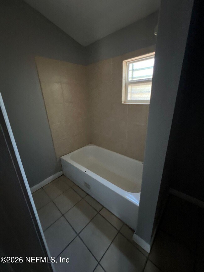 Building Photo - 2965 Dignan St