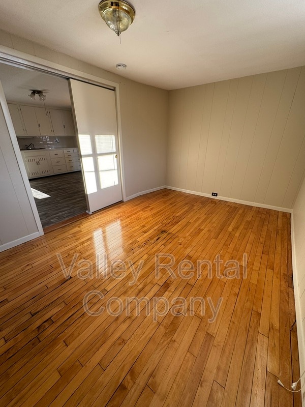 Building Photo - 64 Lyman St