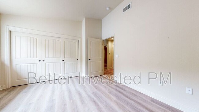 Building Photo - 14636 Jomark Ln