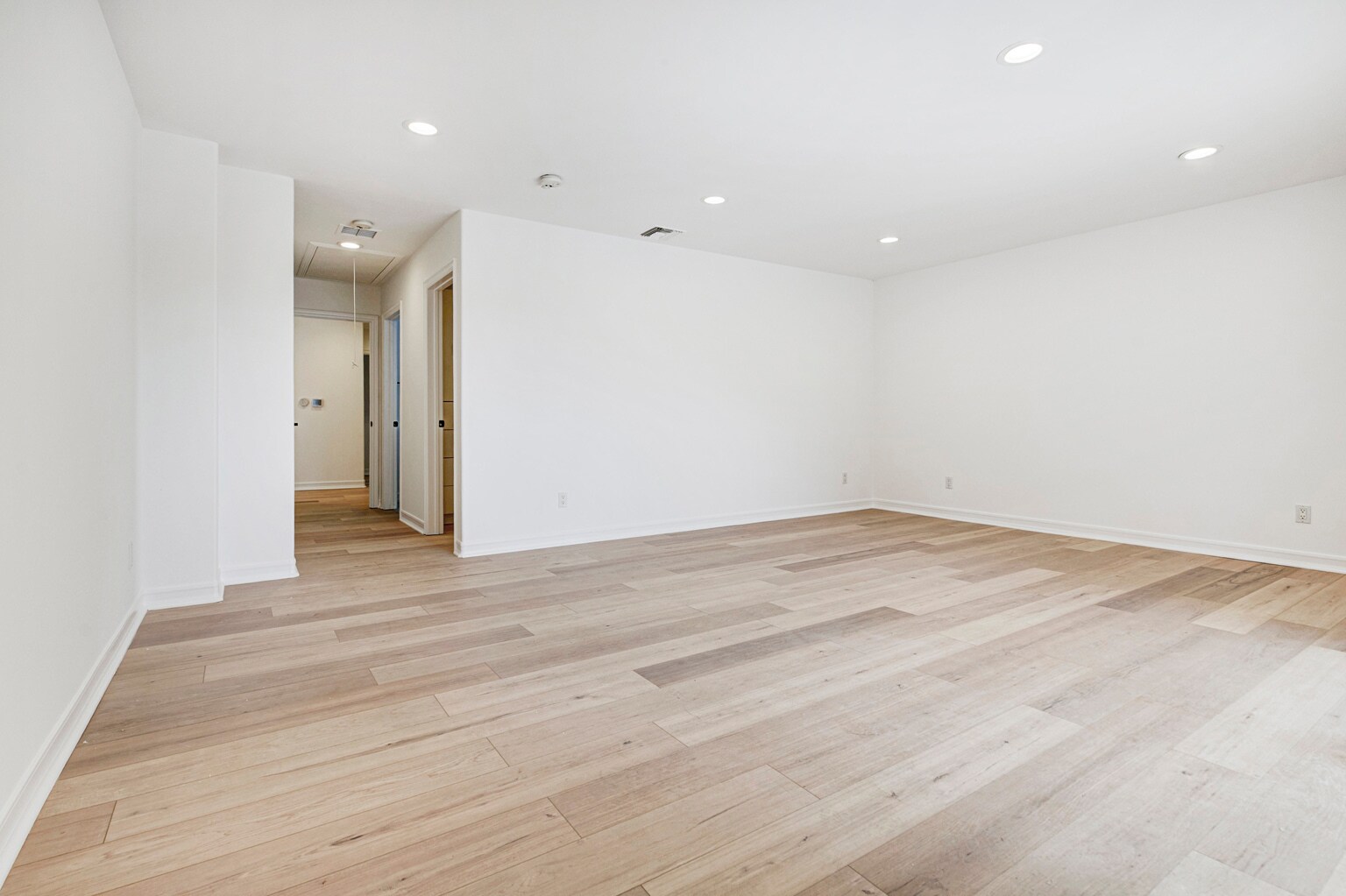 Building Photo - 15121 Marlin Pl