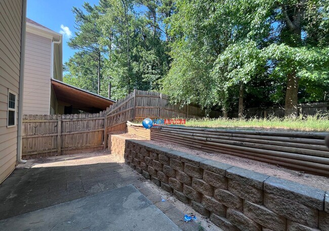 Building Photo - Spacious 2-story house in the PARKVIEW cluster in Tucker