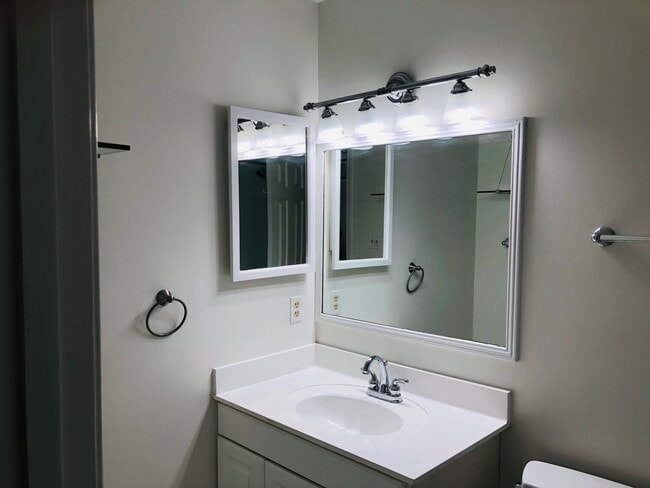 Building Photo - Pet-Friendly 2BR/2BA TH in Summer Hill – Multi-Year Lease, Henrico