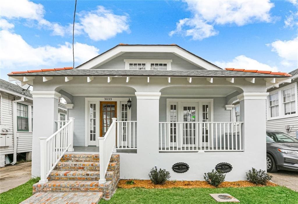 Exterior 1 - 3033 Robert St