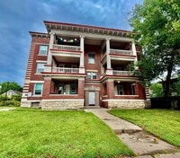 Building Photo - The Shelby