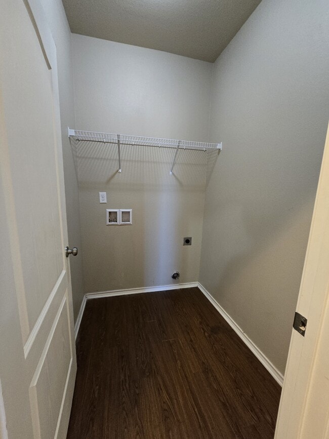 Building Photo - 457 Ambrose Avenue