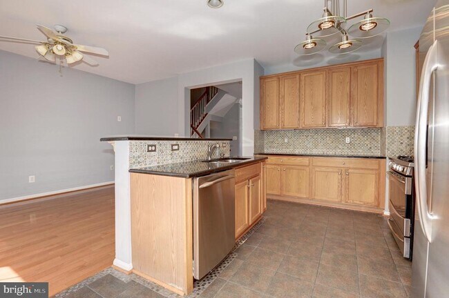 Building Photo - 18818 Silverwood Terrace