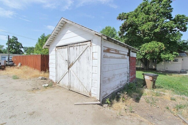 Building Photo - 508 N Boise Ave