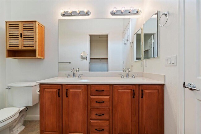 Building Photo - 81916 Avenida Del Toro