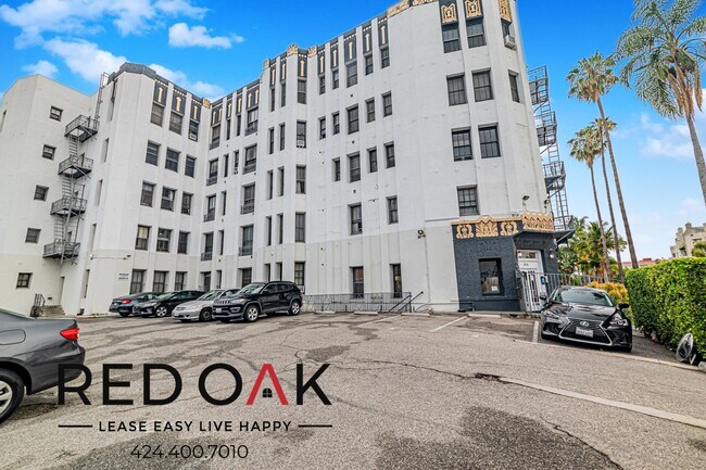 Building Photo - 808 S Hobart Blvd