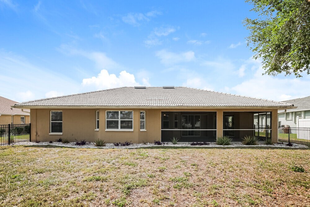 Building Photo - 72 Long Meadow Ln N