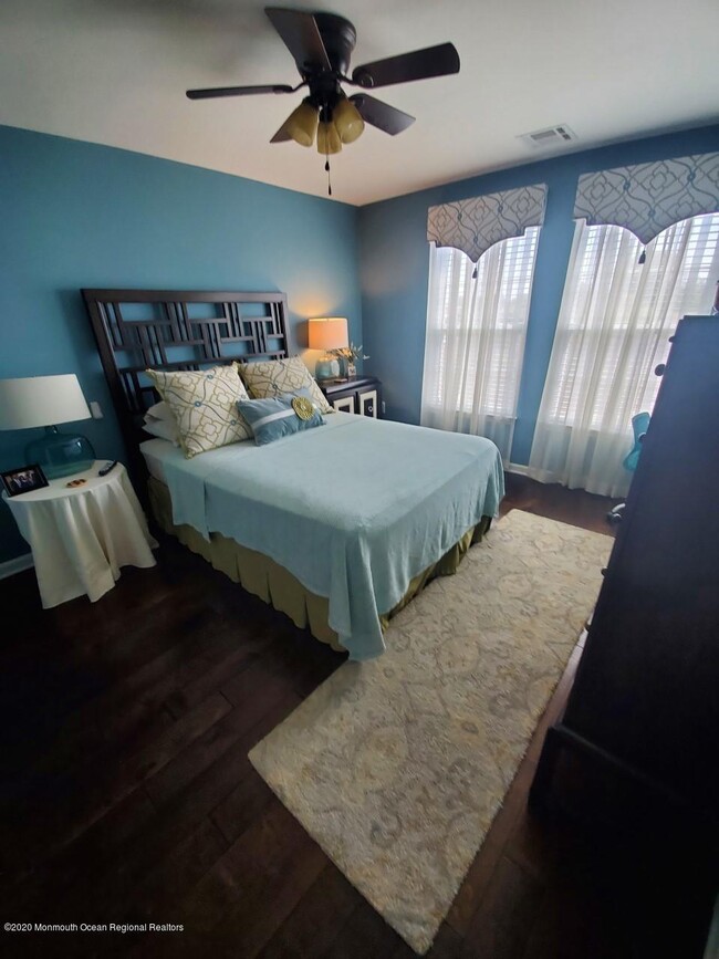 Building Photo - 99 Steiner Ave