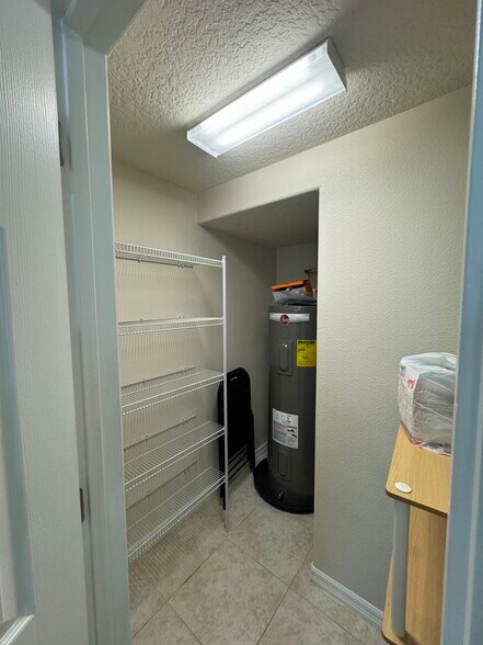 Building Photo - 8428 Iron Mountain Trl