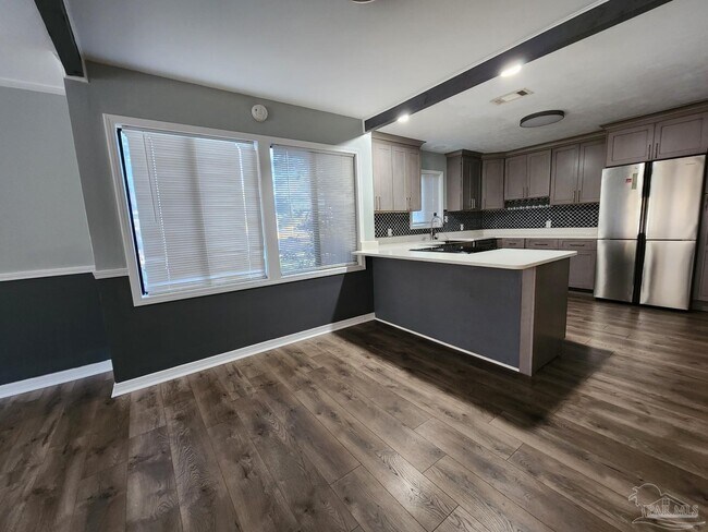 Building Photo - 5140 Choctaw Ave