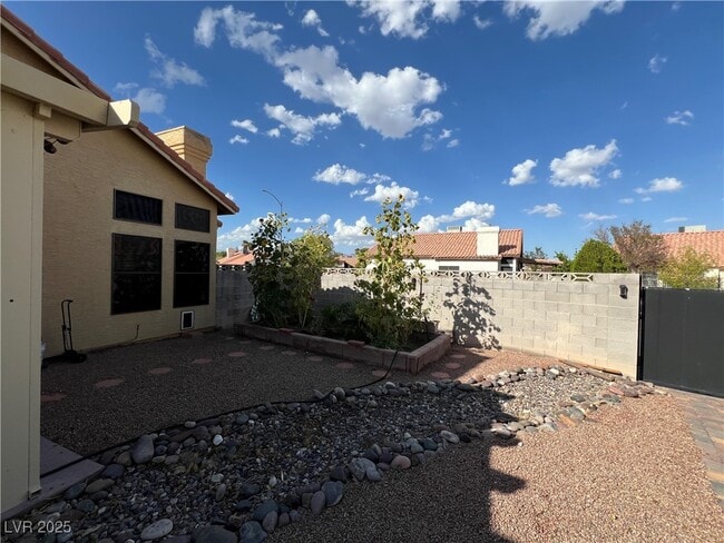 Building Photo - 4325 Silvercrest Ct