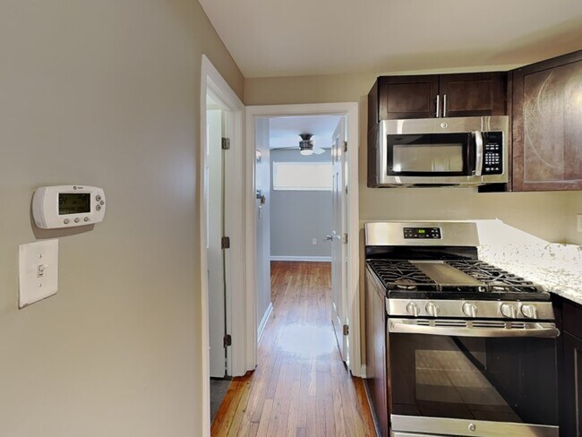 Building Photo - Lantern Square Apartments-A3