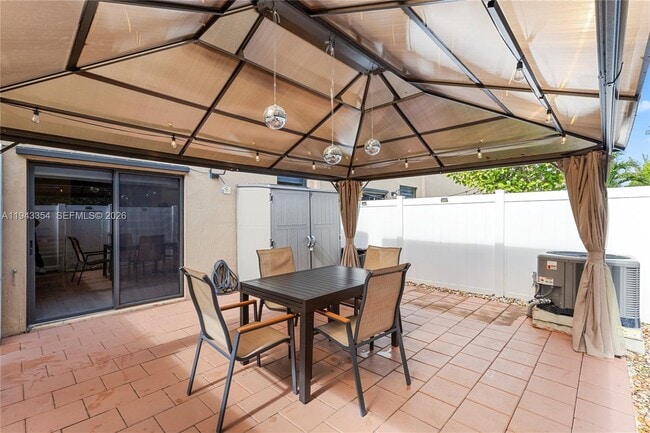 Building Photo - 10653 W 32nd Ln