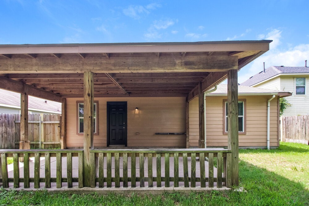 Building Photo - 1083 Shadow Glenn Dr