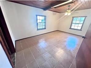 Building Photo - 9504 Quaker Ct