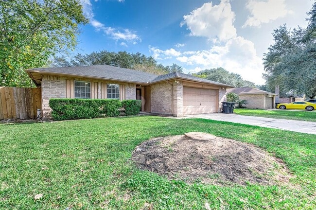 Building Photo - 10707 Forest Leaf Dr