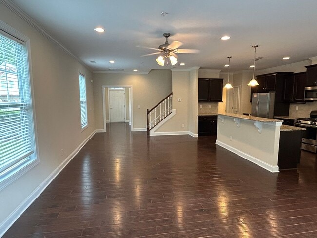 Building Photo - End Unit 3 Bed | 2.5 Bath Townhouse in Cha...