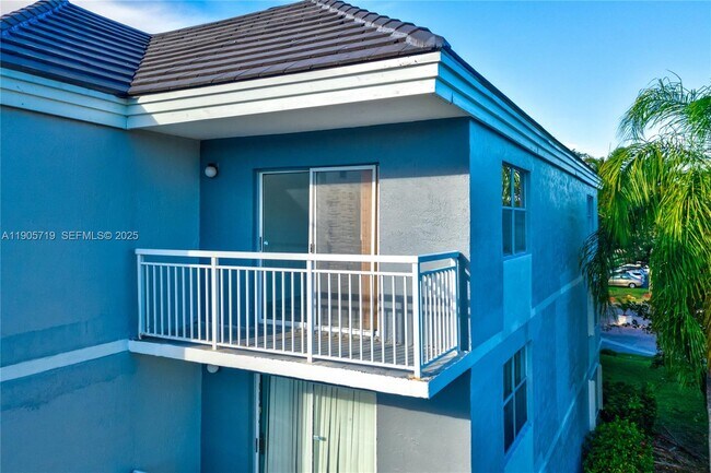 Building Photo - 8650 SW 212th St