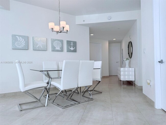 Building Photo - 18201 Collins Ave