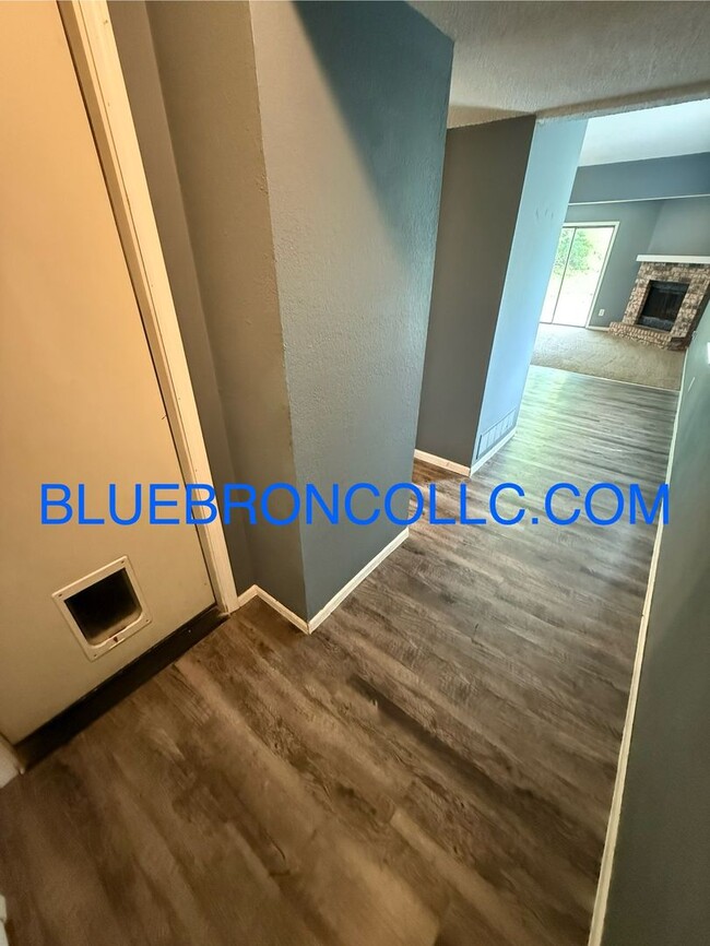 Building Photo - All the Space You Need – 3-Bedroom with Ga...