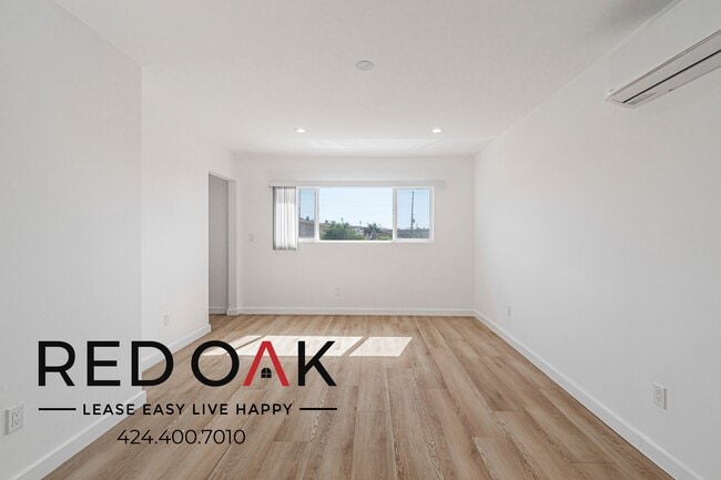 Primary Photo - 228 Stepney St