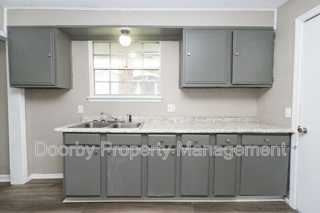 Building Photo - 619 Shannon Ave