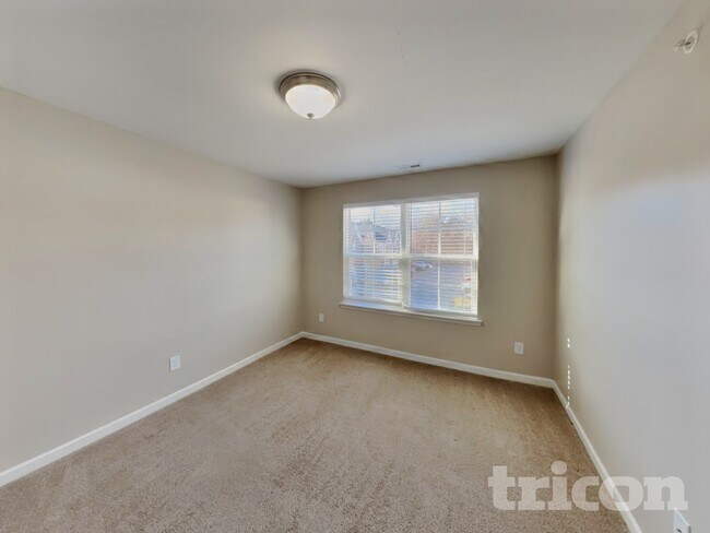 Building Photo - 133 Hickory Station Ln