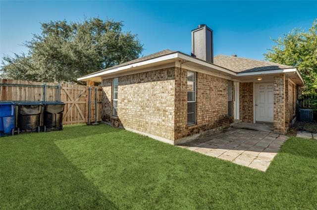 Building Photo - 8940 Thompson Cir