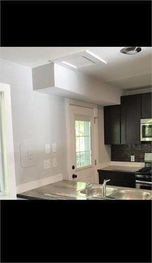 Building Photo - 38444 Meadowdale St