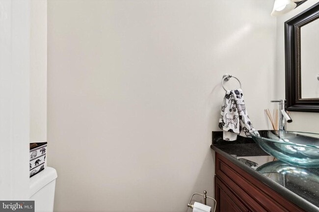 Building Photo - 14230 Oxford Dr