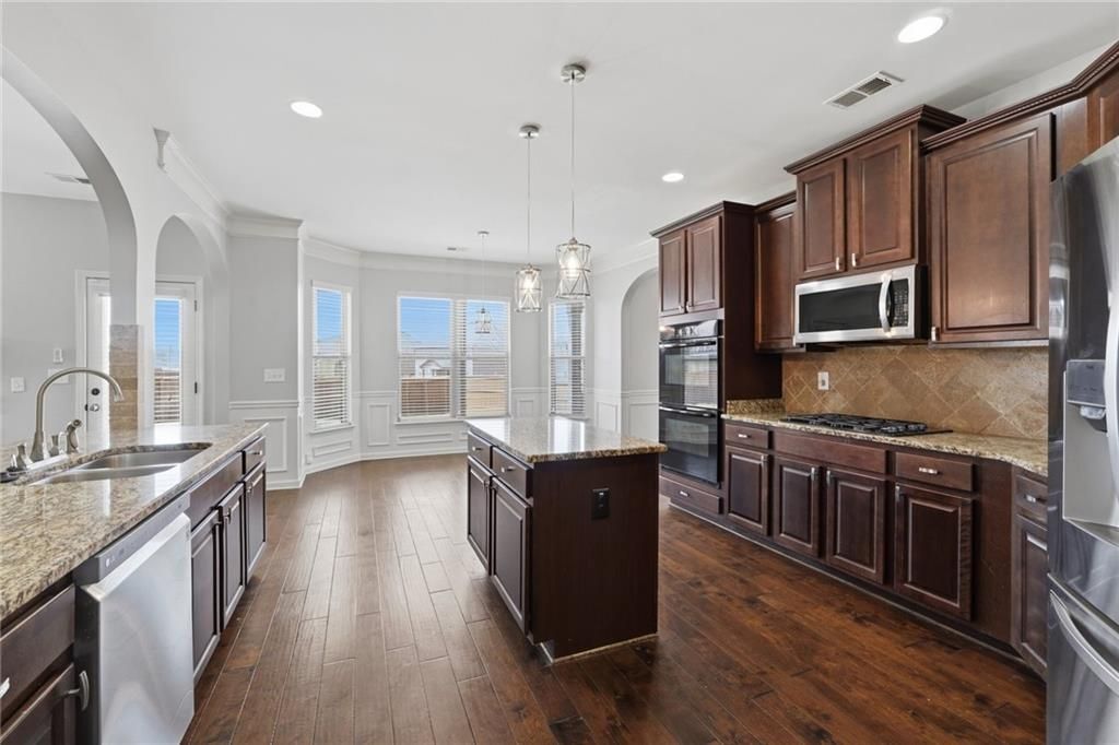 Building Photo - 523 Besra Dr