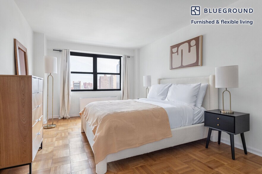 Building Photo - 305 East 86th St