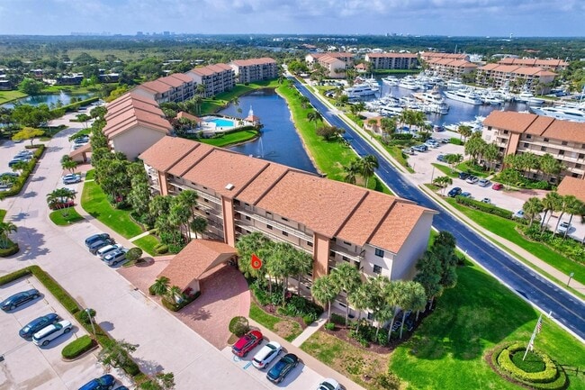 Building Photo - 501 Seafarer Cir