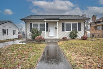 Building Photo - 2 Bedroom /  1 Bath Home Kingsport TN