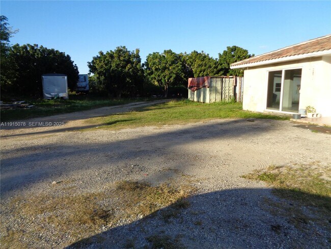 Building Photo - 32970 SW 210th Ave