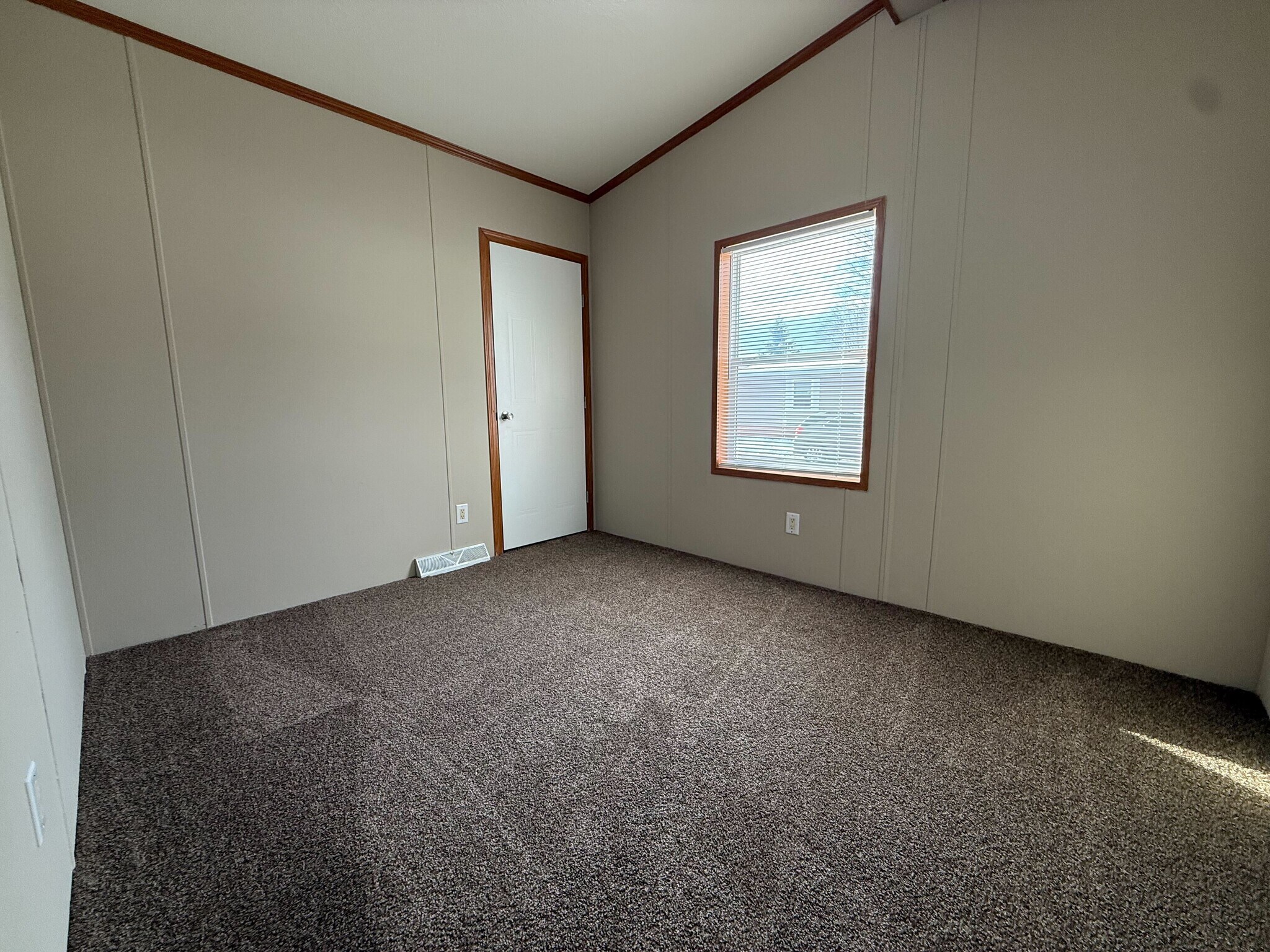 Building Photo - 11701 Cascade Cir