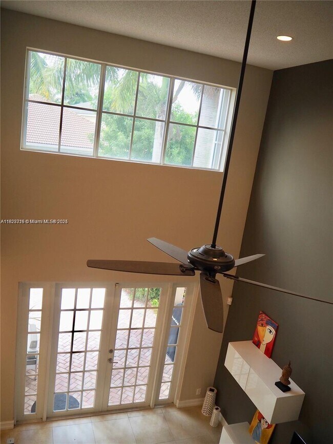 Building Photo - 1535 Sandpiper Cir