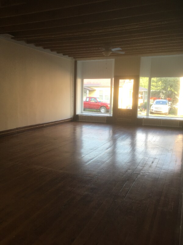 Building Photo - 508 N Front St