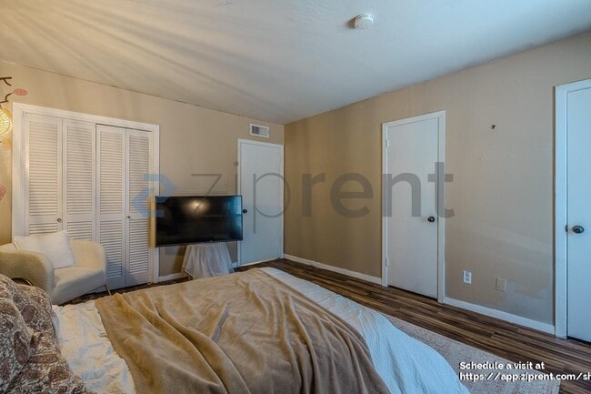 Building Photo - 7825 Rue St Cyr St