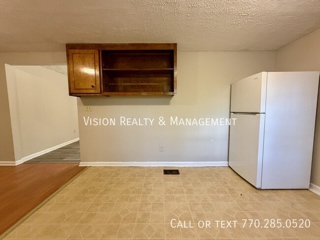 Building Photo - 219 Harmon Ave