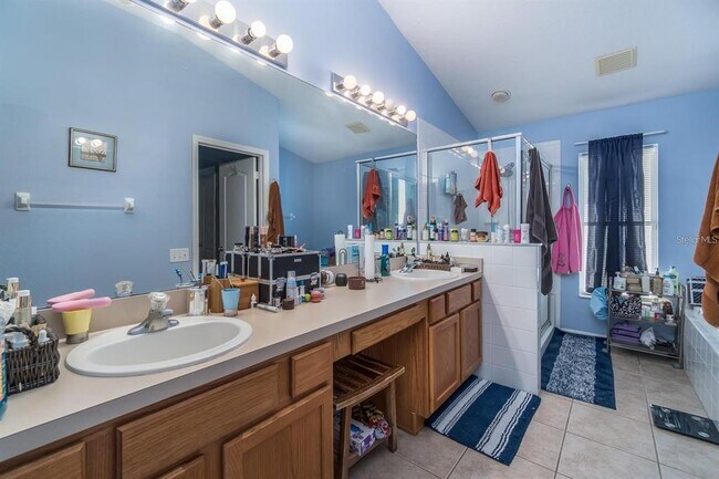 Building Photo - 11525 Misty Isle Ln